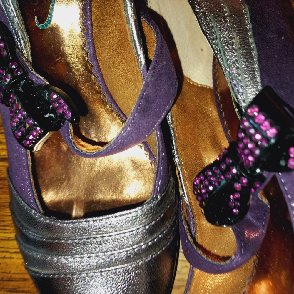 Poetic License Wedge Size 7.5